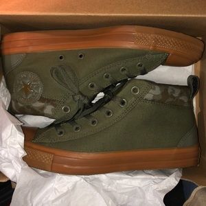 Converse Chuck Taylor All Star Street Mid Sneaker